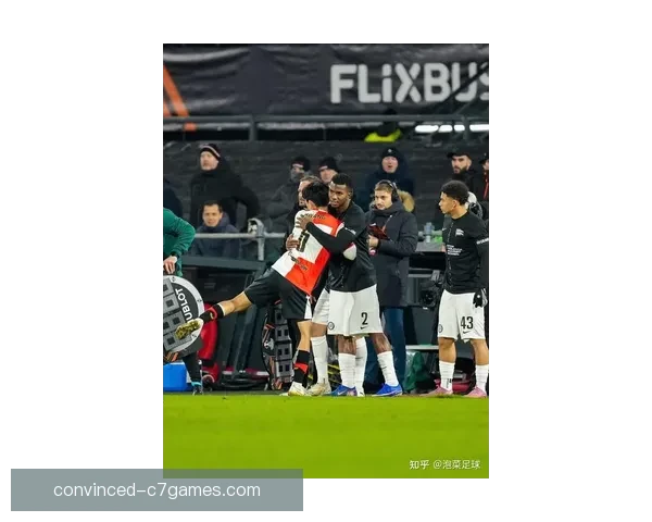 国际足坛焦点：欧洲杯预选赛战火重燃 世界级球星亮相各大赛场